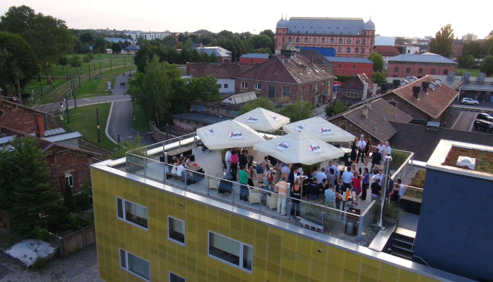 Sommerfeste auf der Dachterrasse